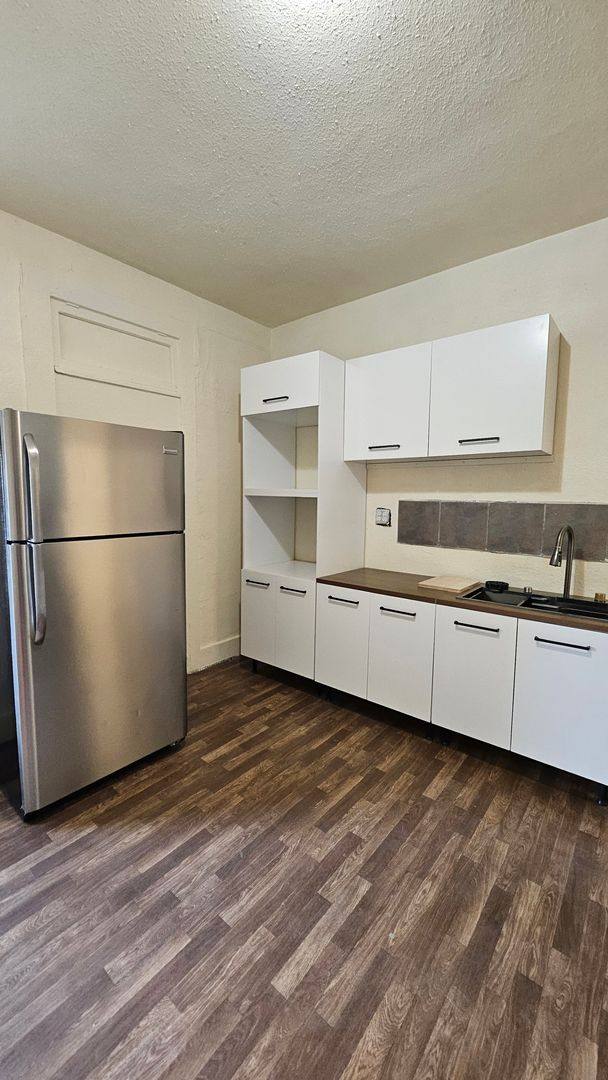 Apartment for rent at 612 Arno St SE 1-4, Albuquerque, NM 87102