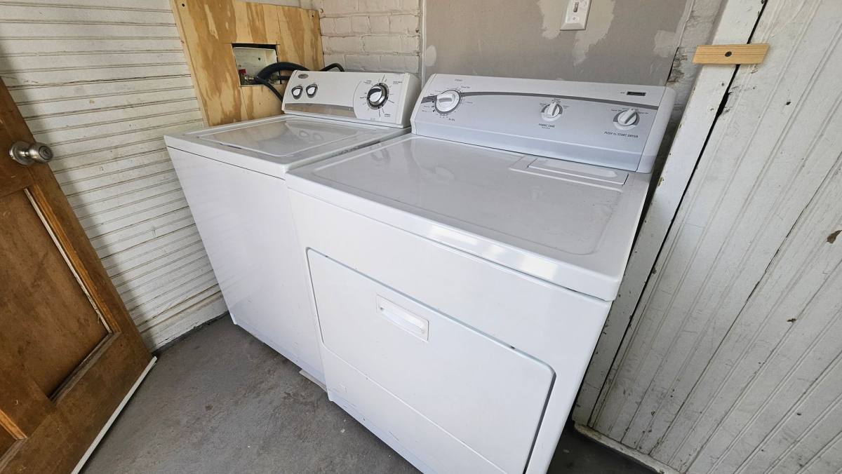 Apartment for rent at 612 Arno St SE 1-4, Albuquerque, NM 87102