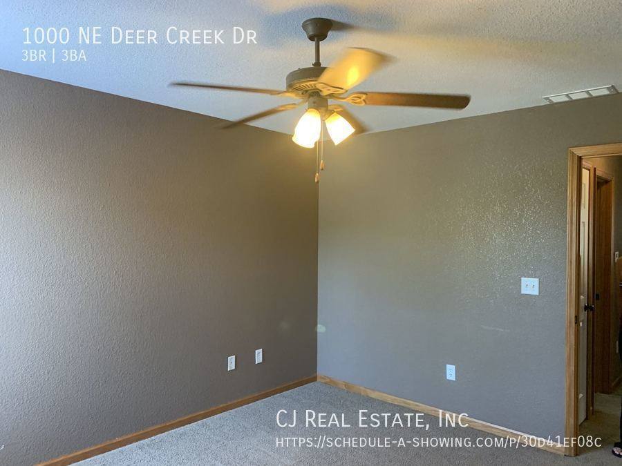 House for rent at 1000 NE Deer Creek Dr, Grain Valley, MO 64029