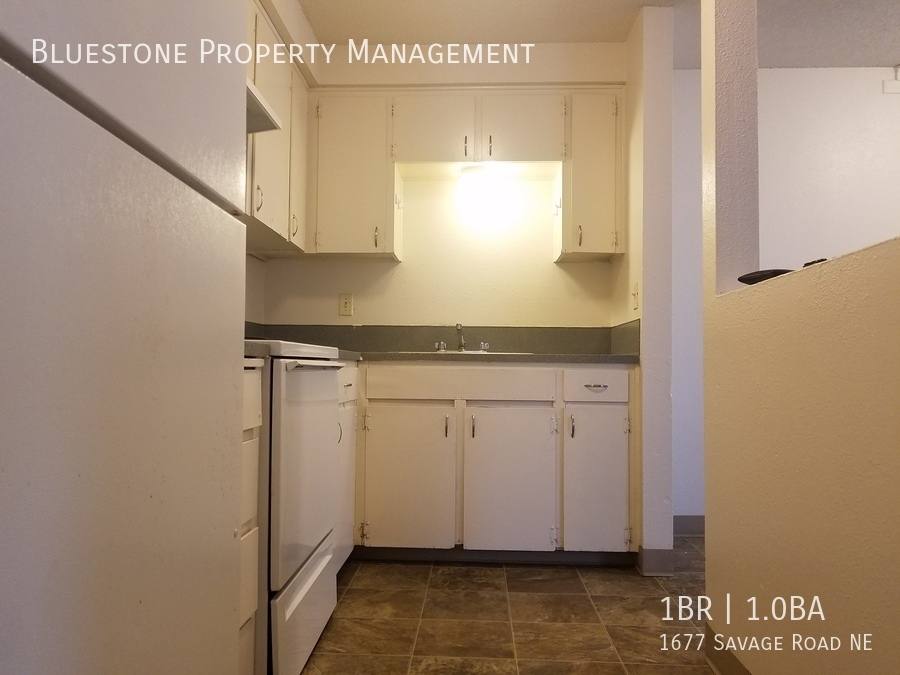 Apartment for rent at 1677 Savage Rd NE, Salem, OR 97301