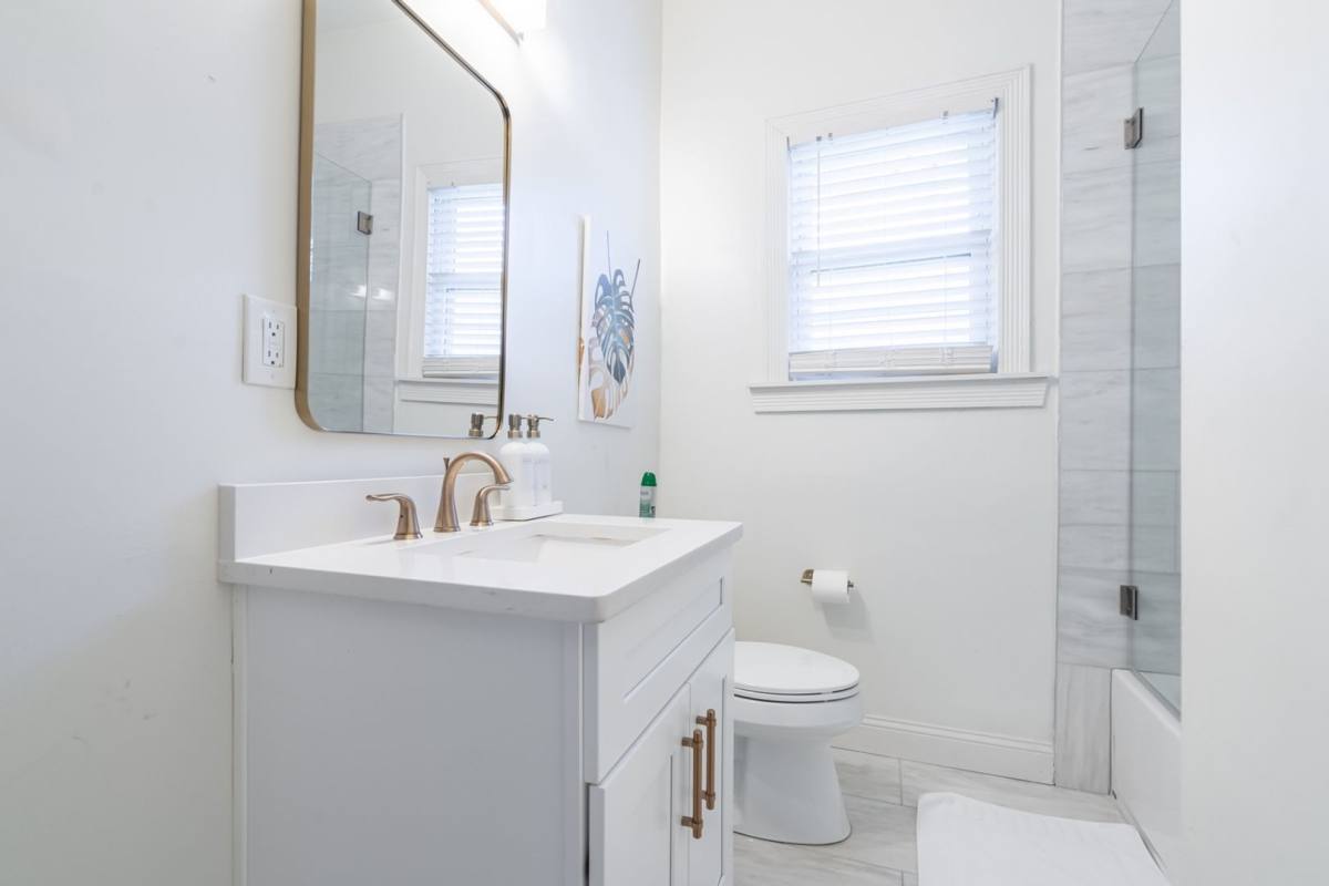House for rent at 1530 Rogers Ave SW, Atlanta, GA 30310