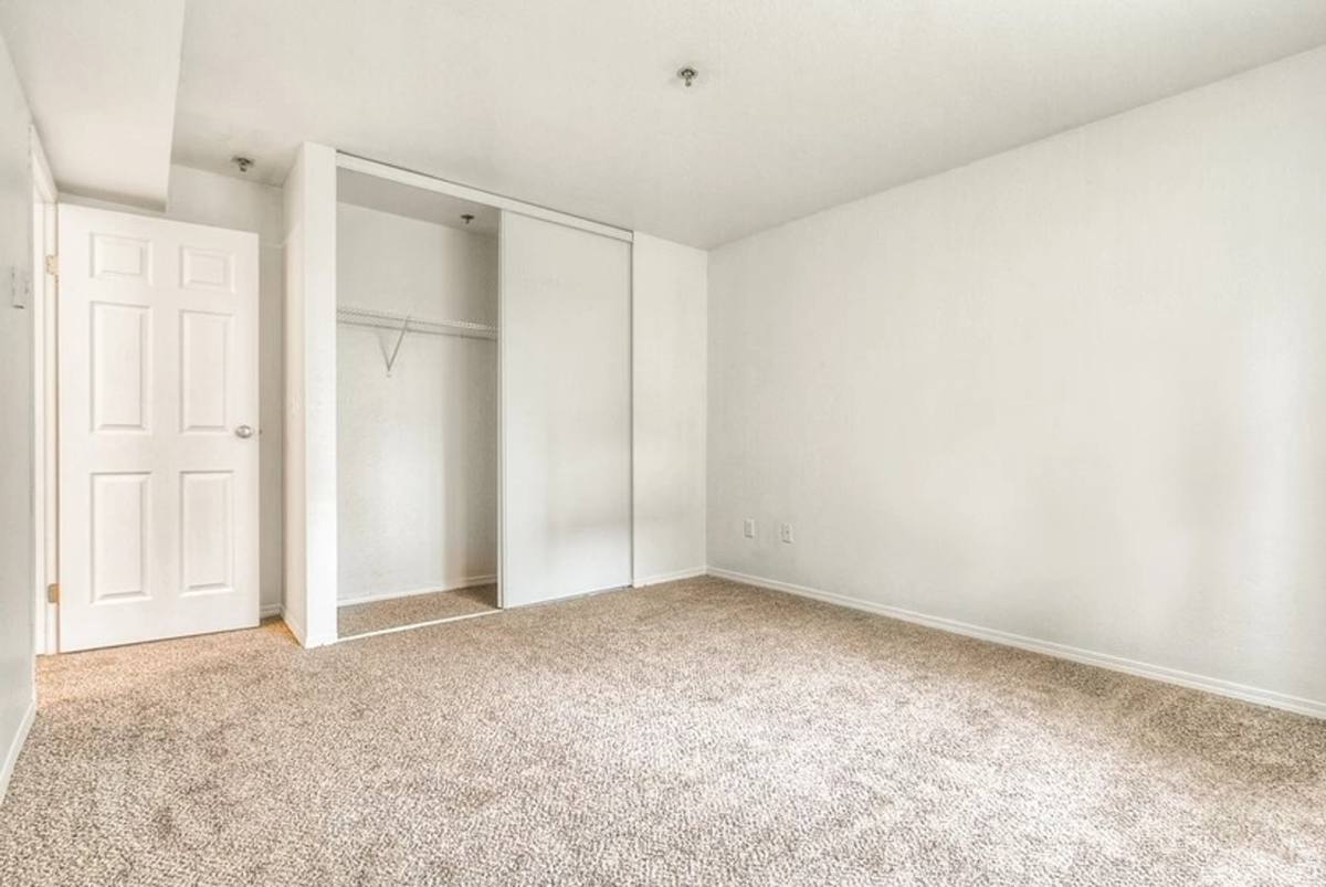 Apartment for rent at 1800 S 330th St, Federal Way, WA 98003