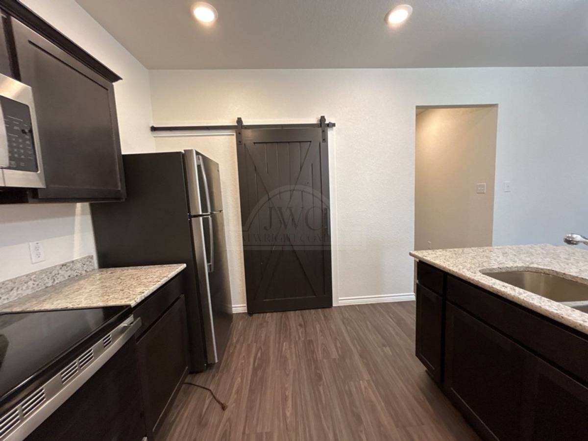 Townhouse for rent at 5110 Rose Garden Loop, Killeen, TX 76542