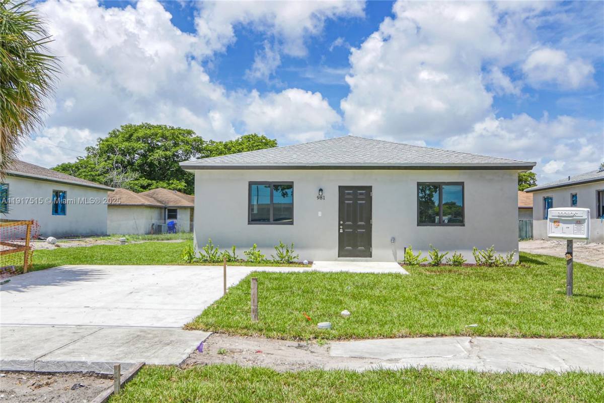 Apartment for rent at 981 NW 4th Ave #981-1, Pompano Beach, FL 33060