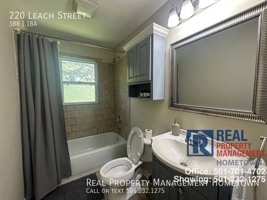 House for rent at 220 Leach St, Hot Springs National Park, AR 71913