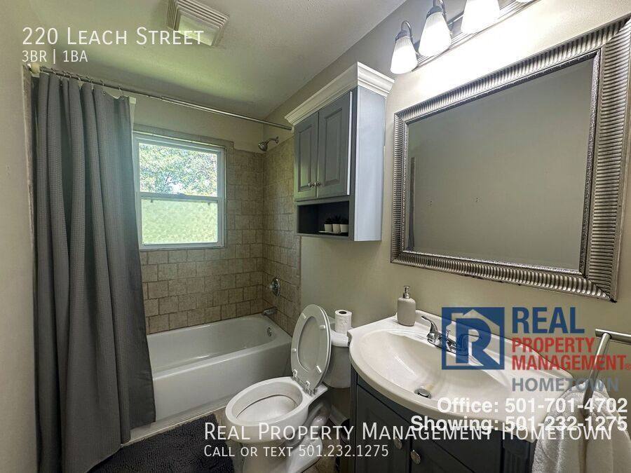 House for rent at 220 Leach St, Hot Springs National Park, AR 71913