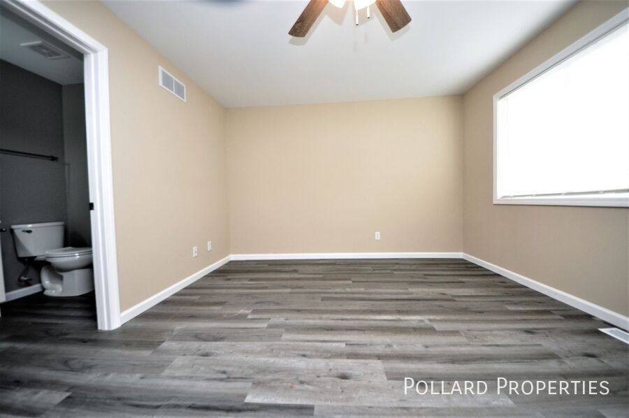 Townhouse for rent at 1060 Arlington Way, Warrenton, MO 63383