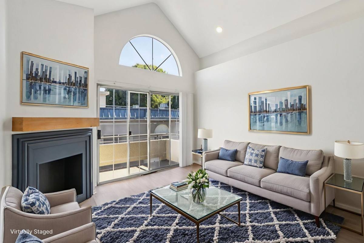 Apartment for rent at 4378 Sepulveda Blvd, Sherman Oaks, CA 91403