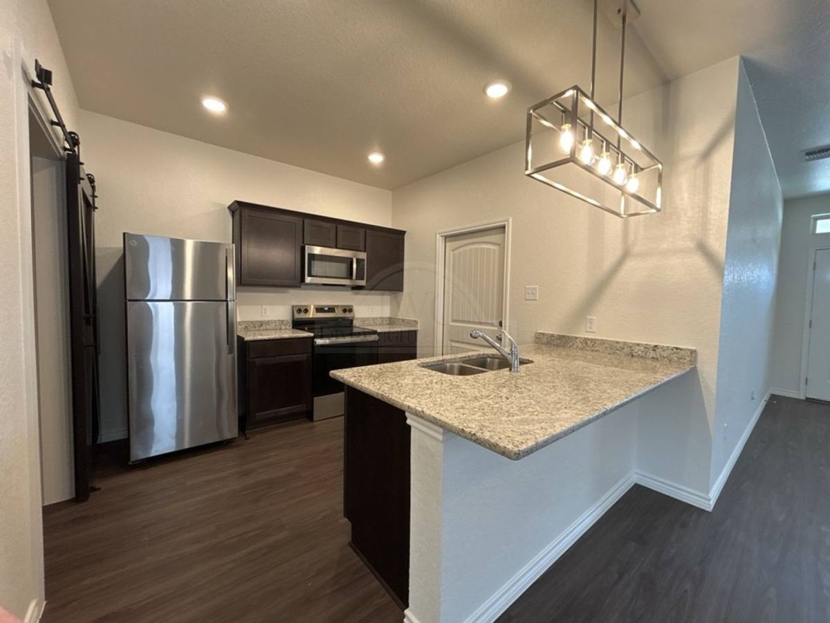 Townhouse for rent at 5112 Rose Garden Loop, Killeen, TX 76542