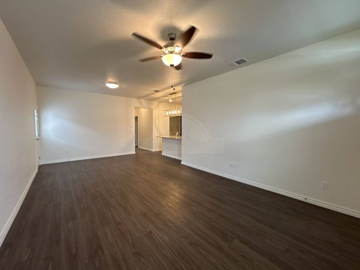 Townhouse for rent at 5112 Rose Garden Loop, Killeen, TX 76542