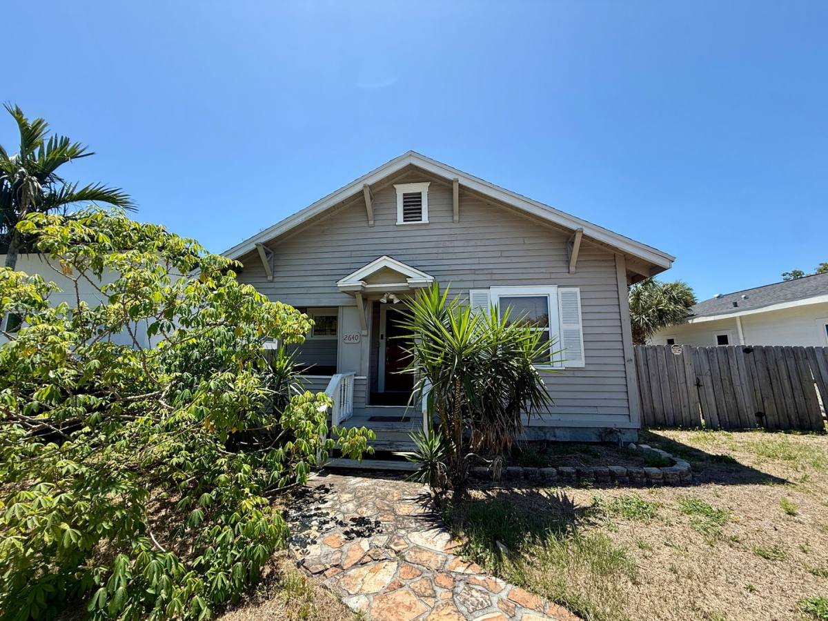 House for rent at 2640 2nd Ave S, Saint Petersburg, FL 33712