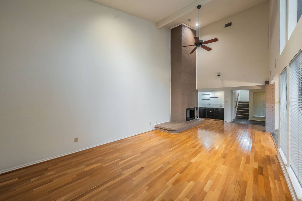 House for rent at 3704 Hulen Park Dr, Fort Worth, TX 76109