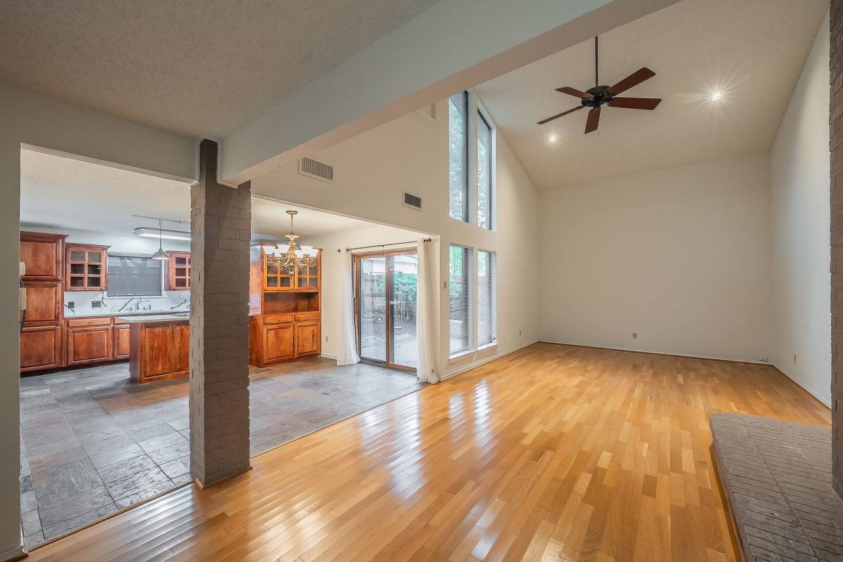 House for rent at 3704 Hulen Park Dr, Fort Worth, TX 76109