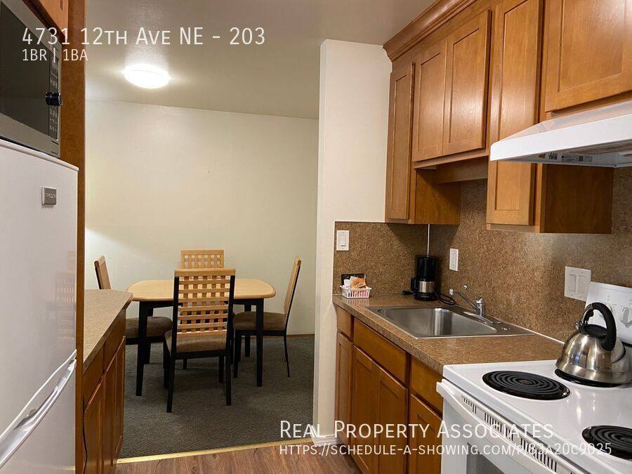 Apartment for rent at 4731 12th Ave NE #203, Seattle, WA 98105
