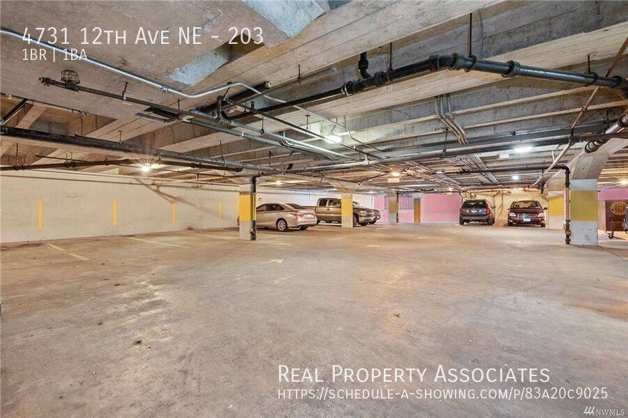 Apartment for rent at 4731 12th Ave NE #203, Seattle, WA 98105