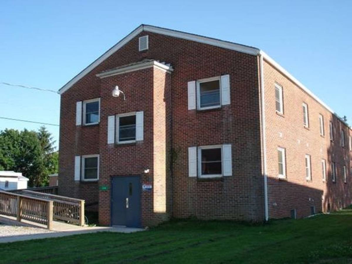 Apartment for rent at 24 Middle Spring Ave, Shippensburg, PA 17257