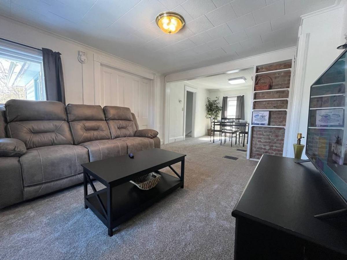 Apartment for rent at 208 Hudson St, Ithaca, NY 14850