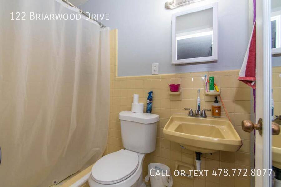 House for rent at 122 Briarwood Dr, Warner Robins, GA 31093