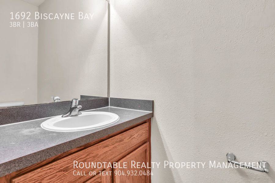 Townhouse for rent at 1692 Biscayne Bay, Jacksonville, FL 32218