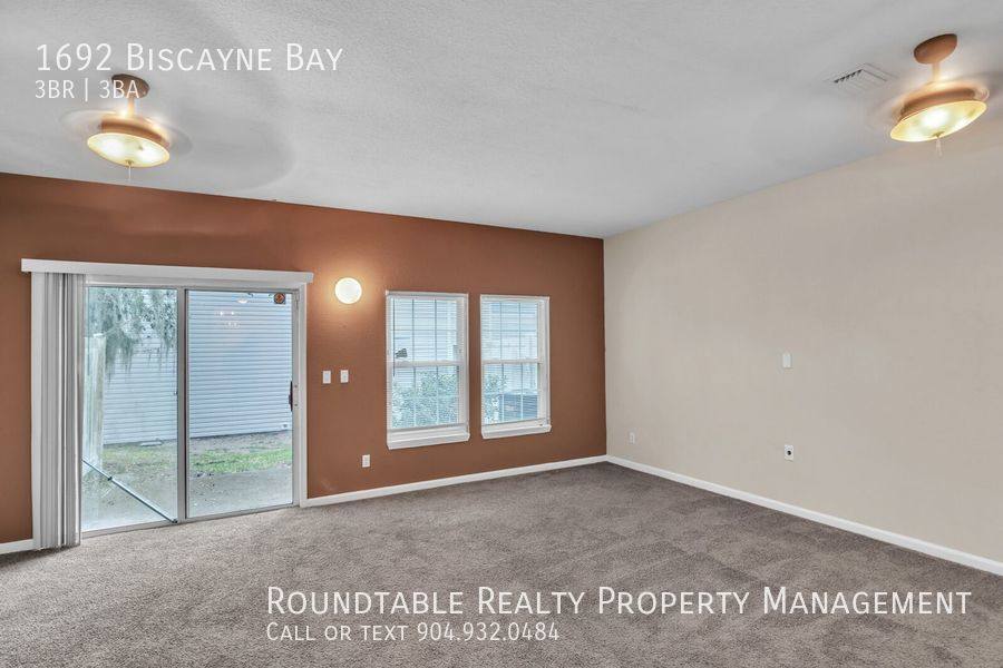 Townhouse for rent at 1692 Biscayne Bay, Jacksonville, FL 32218
