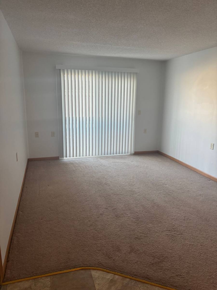 Apartment for rent at 433 Willis Ave, Rochelle, IL 61068