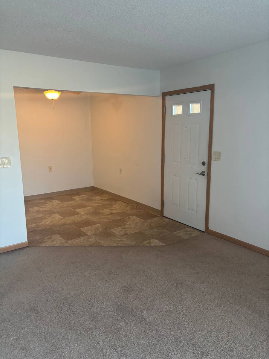 Apartment for rent at 433 Willis Ave, Rochelle, IL 61068