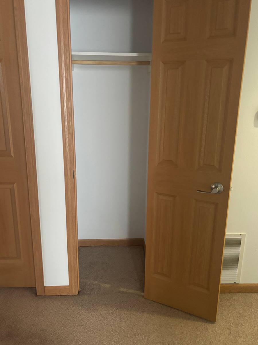 Apartment for rent at 433 Willis Ave, Rochelle, IL 61068