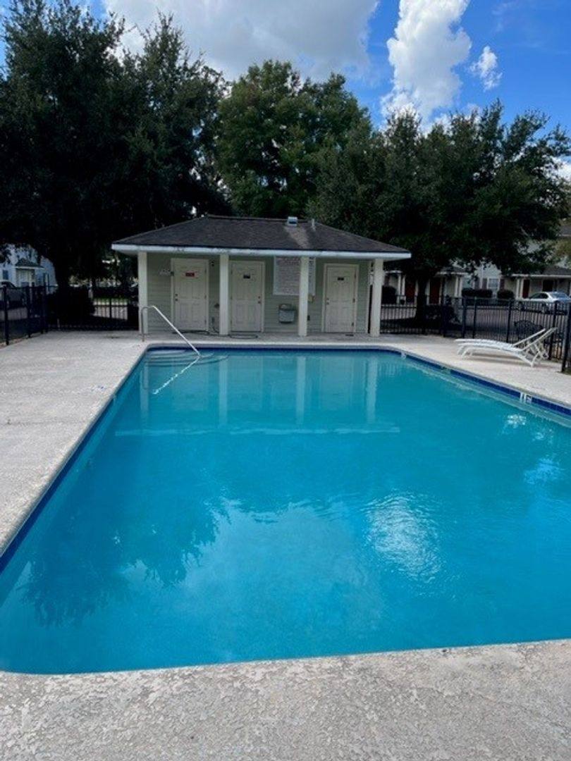 Townhouse for rent at 2954 SW 35th Place, Gainesville, FL 32608