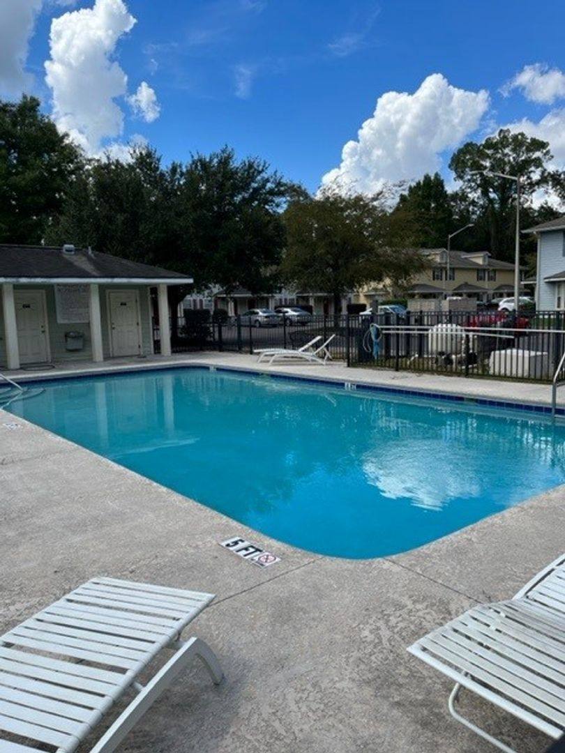 Townhouse for rent at 2954 SW 35th Place, Gainesville, FL 32608