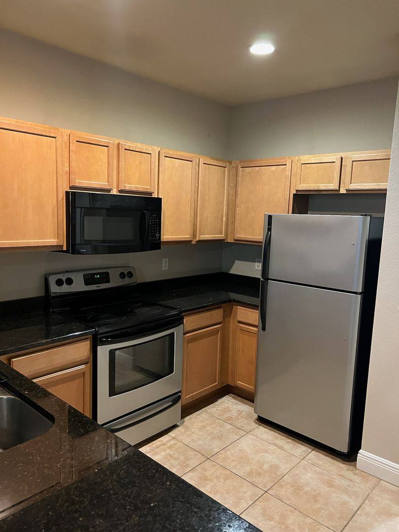 Townhouse for rent at 2954 SW 35th Place, Gainesville, FL 32608