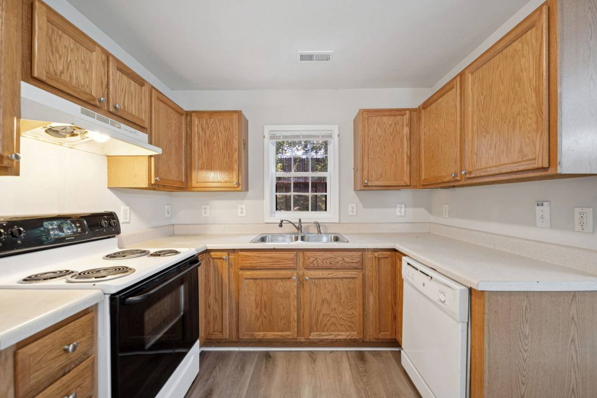 Apartment for rent at 1140 Drew St, Durham, NC 27701