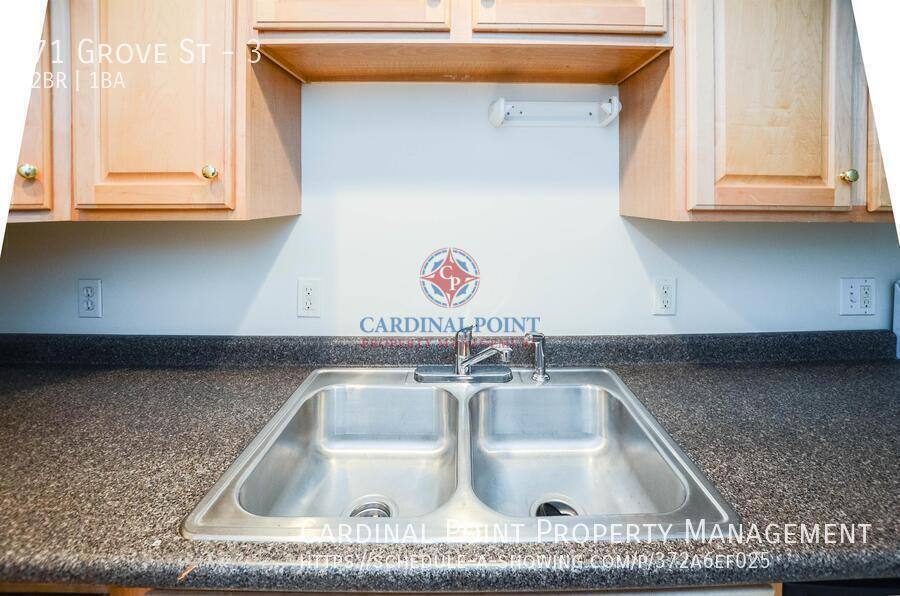 Apartment for rent at 71 Grove St #3, Dover, NH 03820