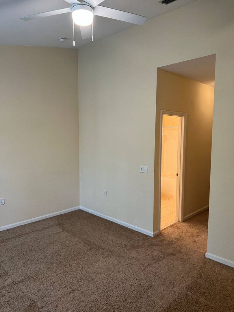 Condo for rent at 4440 NW 49th St, Gainesville, FL 32606