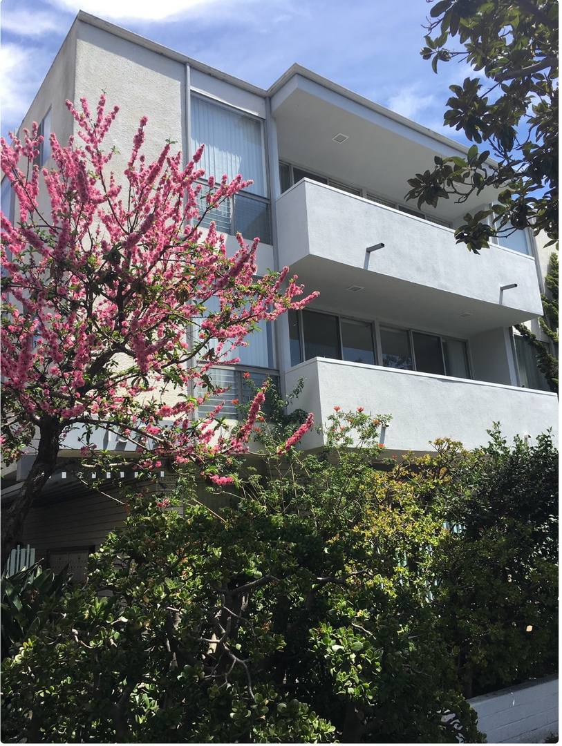 Apartment for rent at 1323 14th St, Santa Monica, CA 90404