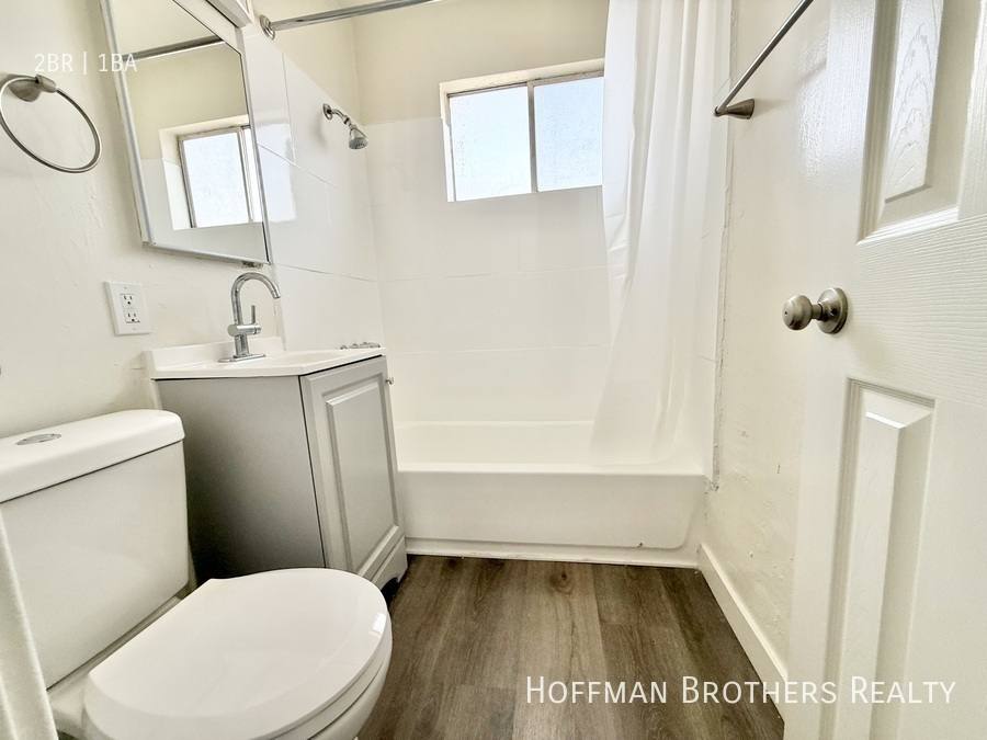 Apartment for rent at 7919 S Hoover St #9, Los Angeles, CA 90044