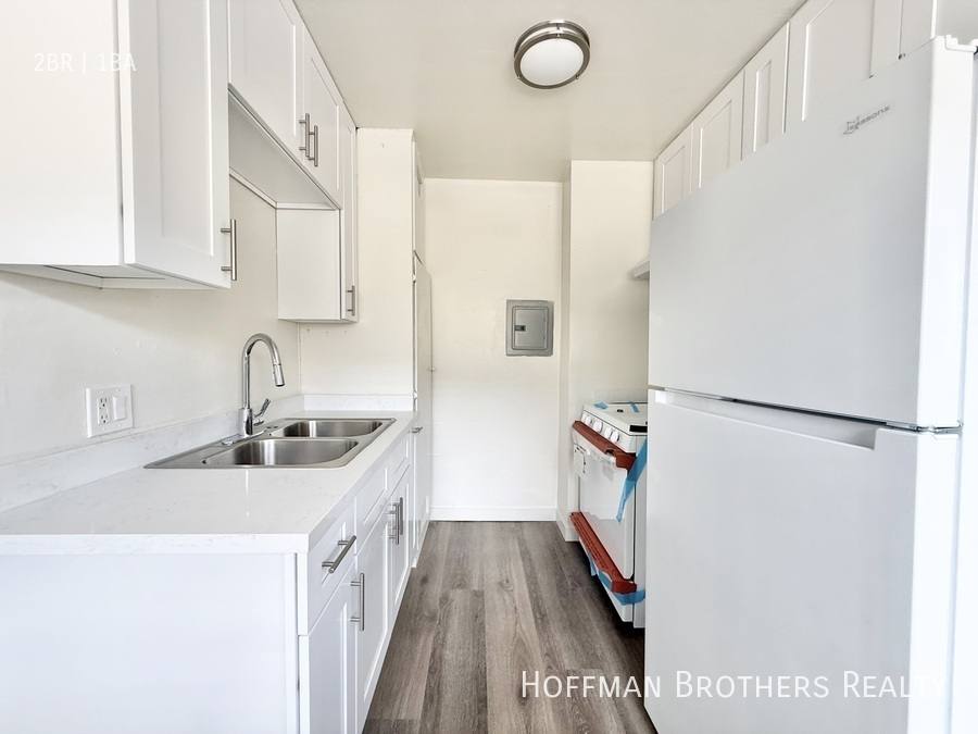 Apartment for rent at 7919 S Hoover St #9, Los Angeles, CA 90044
