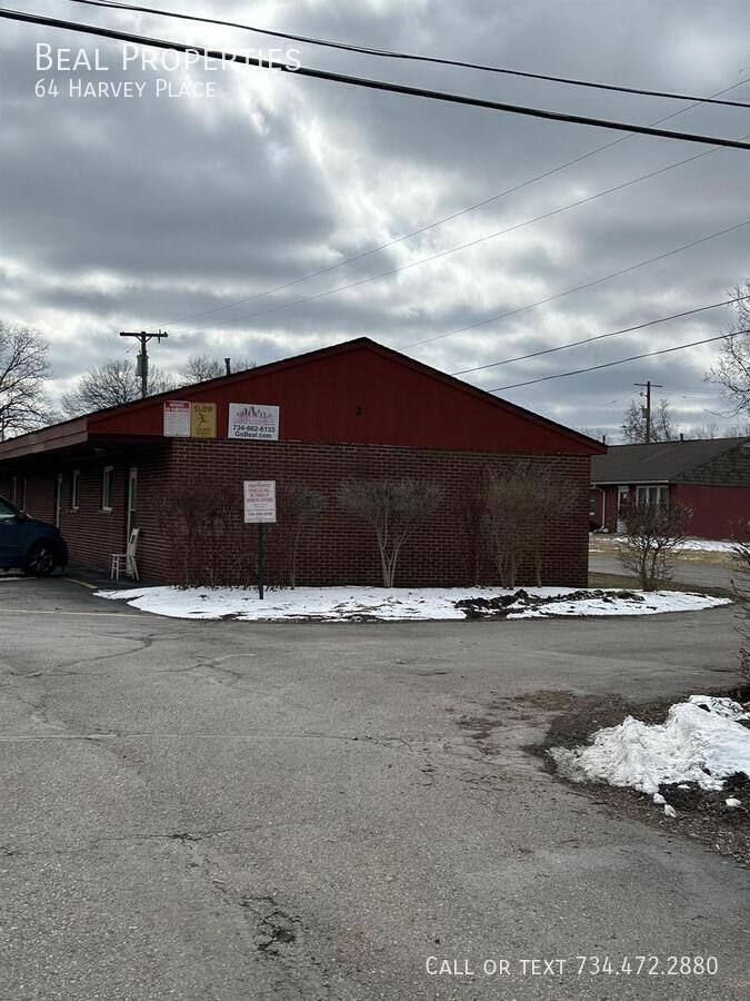Apartment for rent at 64 Harvey Place, Ypsilanti, MI 48198