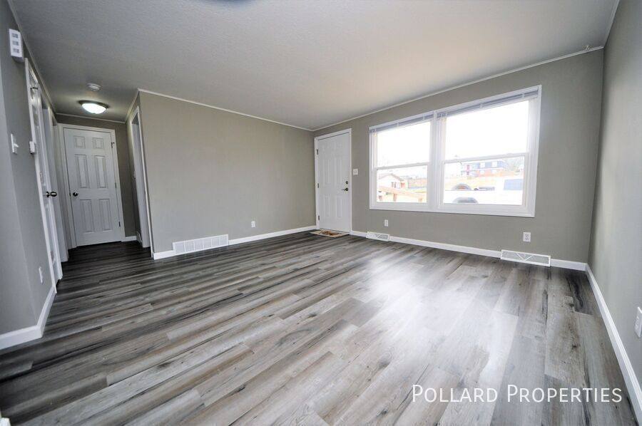Apartment for rent at 313 Granada Dr, Warrenton, MO 63383