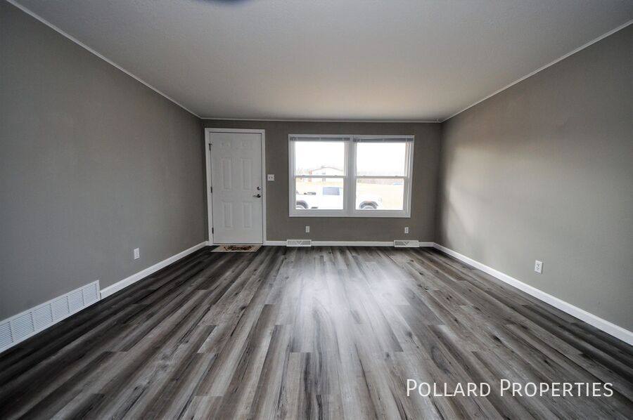 Apartment for rent at 313 Granada Dr, Warrenton, MO 63383
