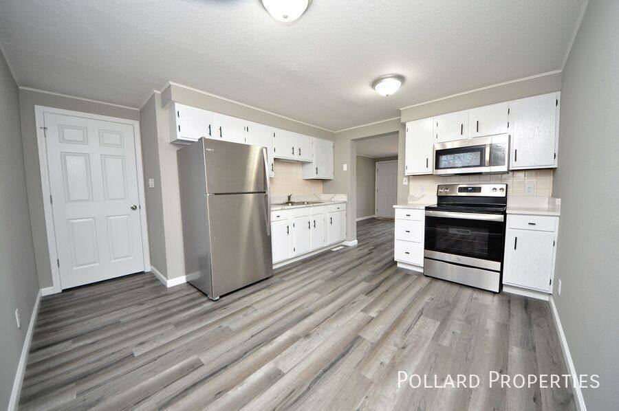 Apartment for rent at 313 Granada Dr, Warrenton, MO 63383