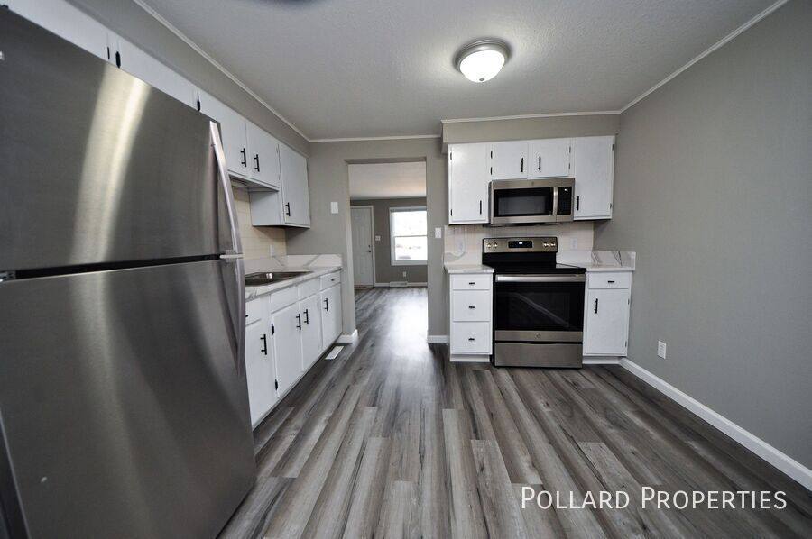 Apartment for rent at 313 Granada Dr, Warrenton, MO 63383