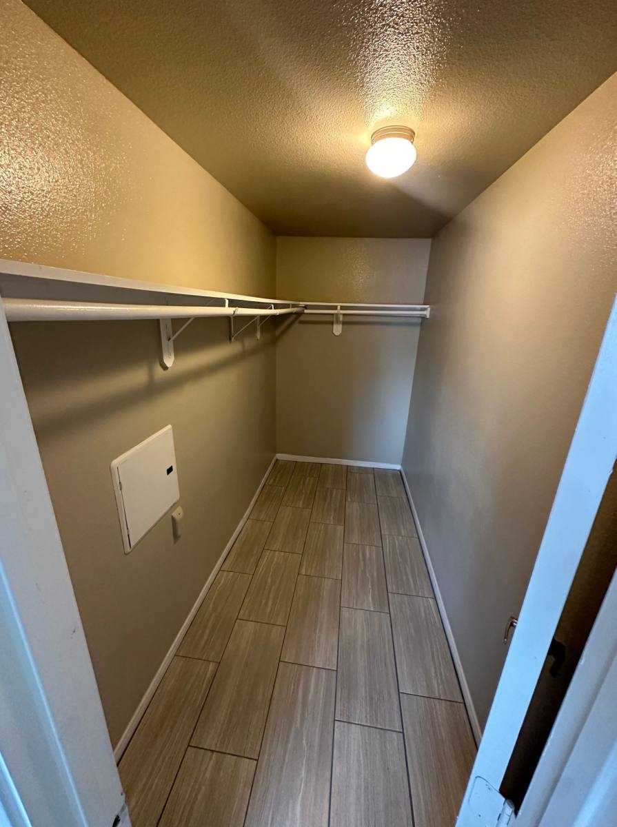 Apartment for rent at 9502 Woodfair Dr, Houston, TX 77036