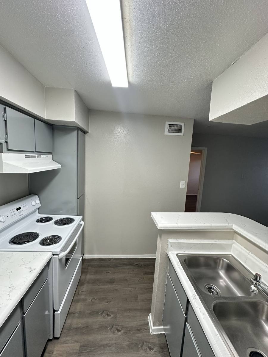 Apartment for rent at 13725 Cambury Dr, Houston, TX 77067