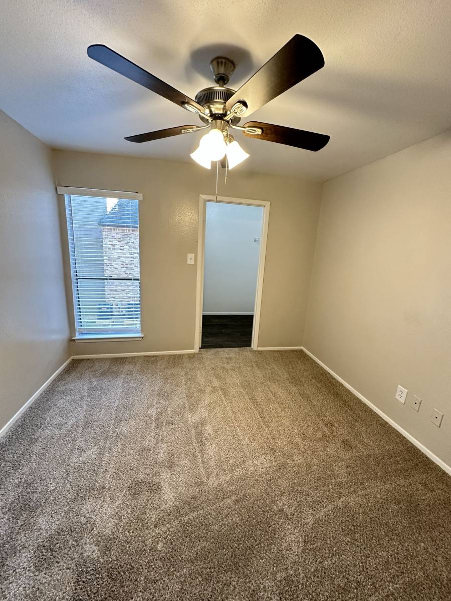 Apartment for rent at 13725 Cambury Dr, Houston, TX 77067