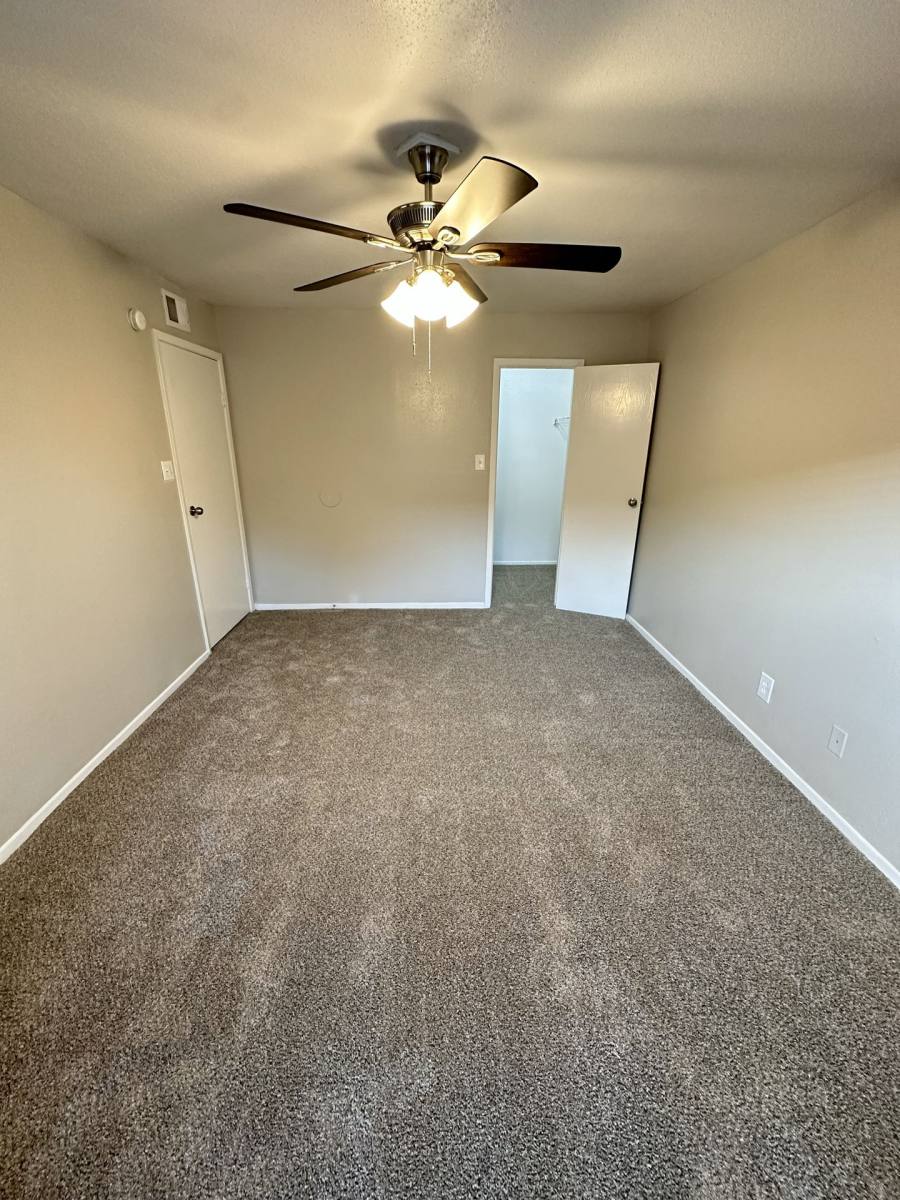 Apartment for rent at 13725 Cambury Dr, Houston, TX 77067