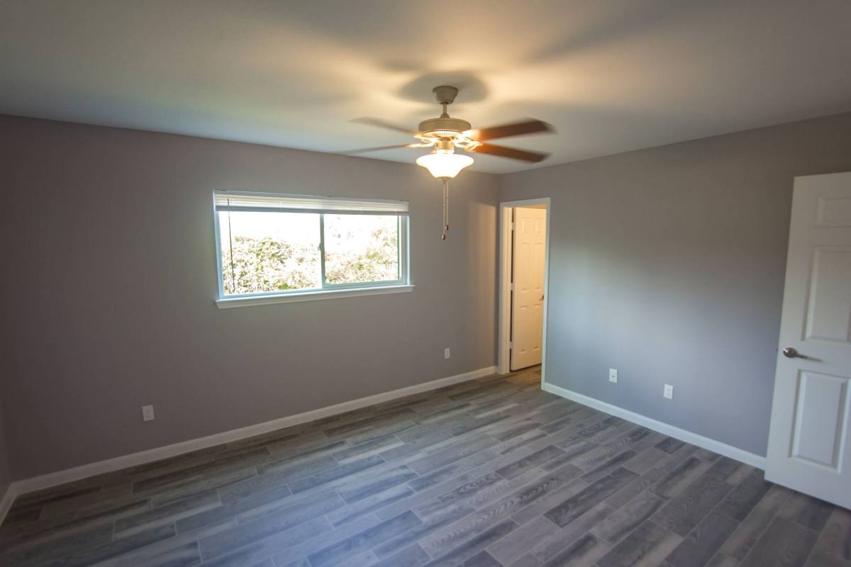 Apartment for rent at 3333 Ridgemont Dr W, Orange, TX 77630