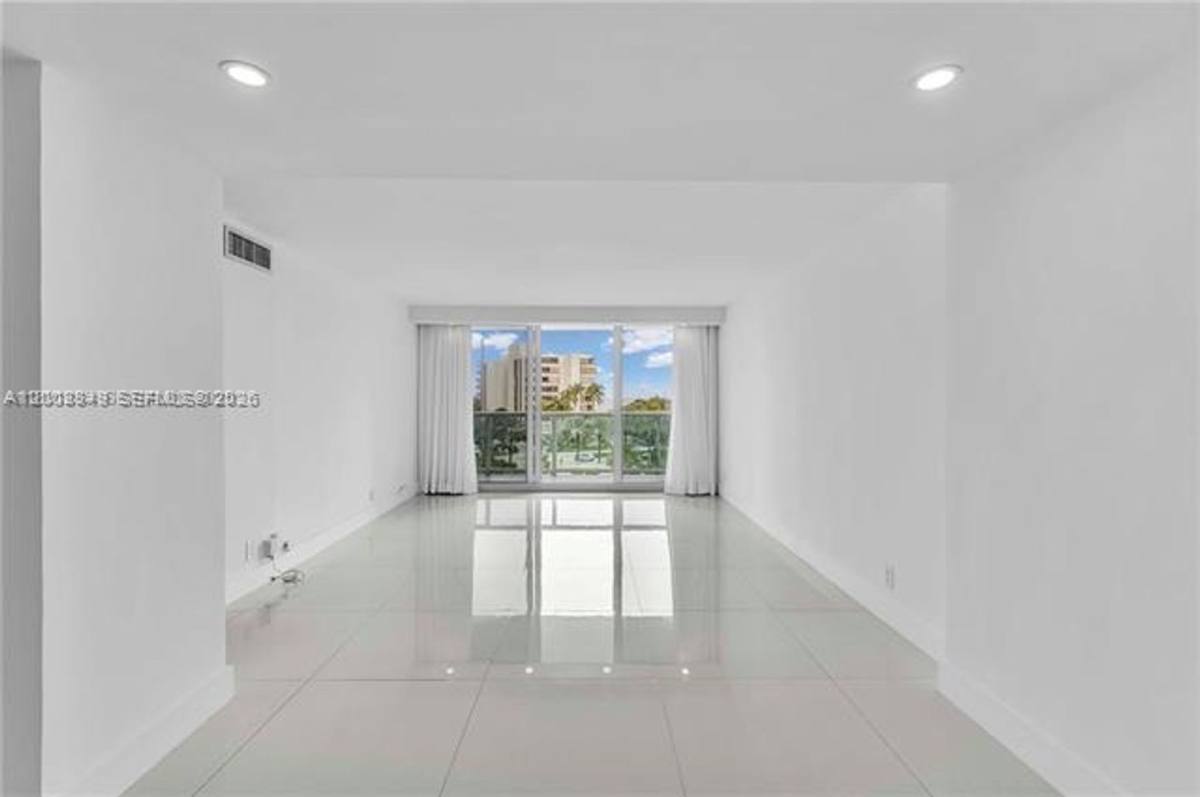 Apartment for rent at 100 Bayview Dr, North Miami Beach, FL 33160