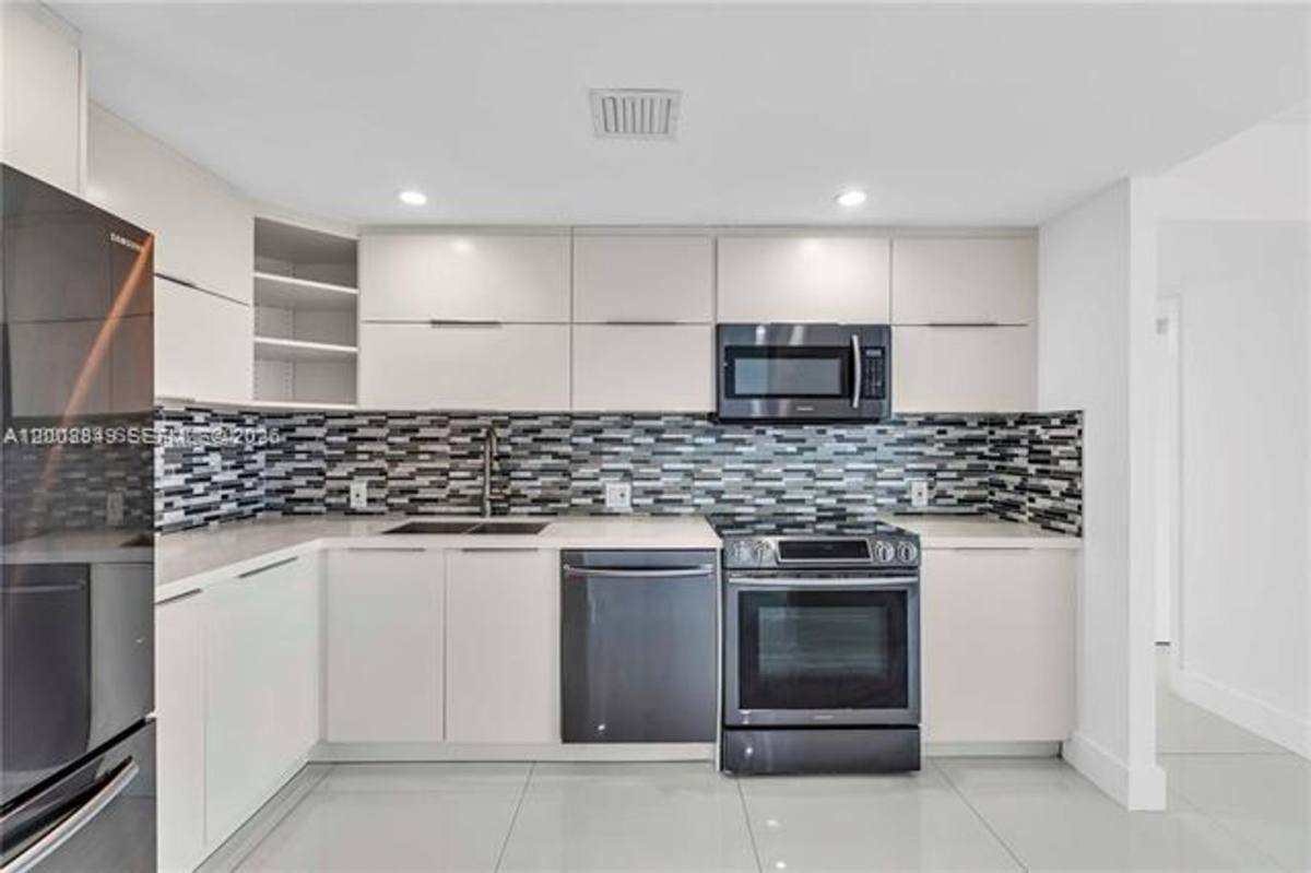 Apartment for rent at 100 Bayview Dr, North Miami Beach, FL 33160