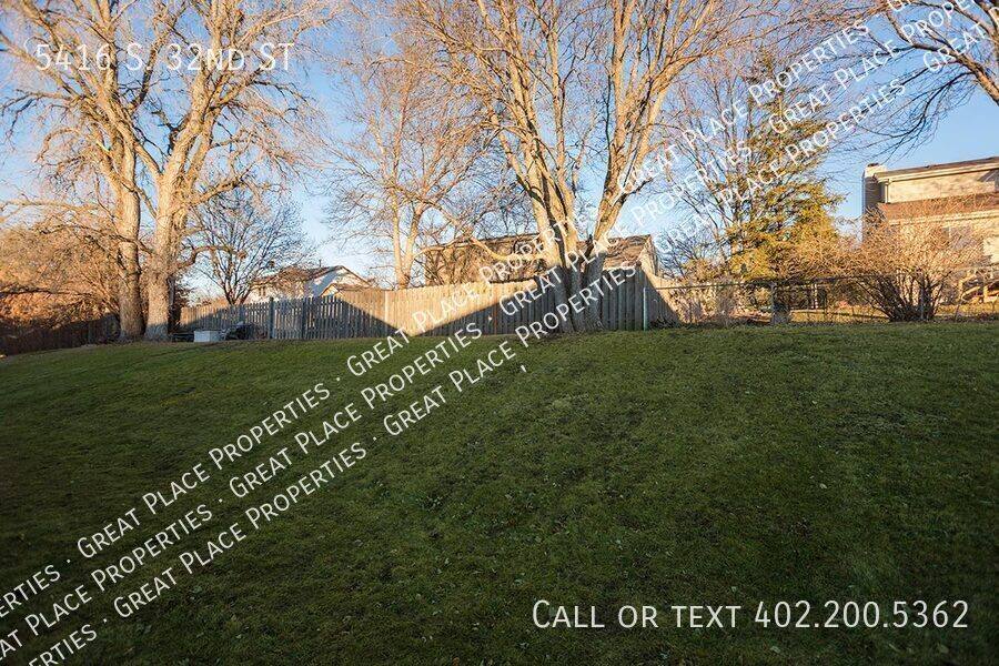 Apartment for rent at 5416 S 32nd St, Lincoln, NE 68516