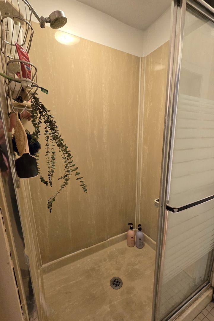 Apartment for rent at 4019 N Mozart St #1S, Chicago, IL 60618